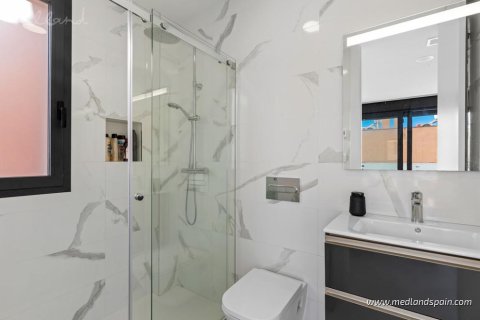 Villa in vendita a Guardamar del Segura, Alicante, Spagna 4 camere da letto, 171 mq. N° 142835 - foto 7