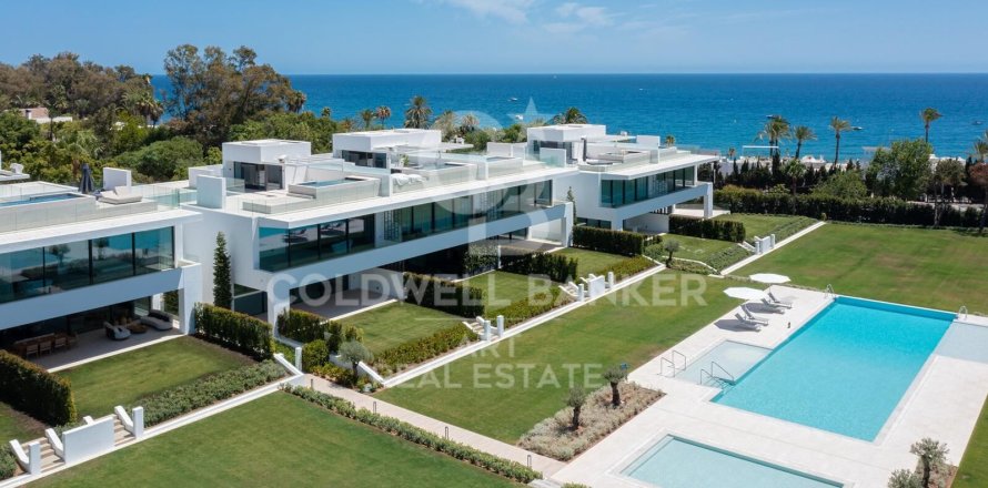 Huvila Marbella, Malaga, Espanja 3 makuuhuonetta, 655 m2 No. 158200