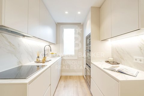 Dzīvoklis pārdošanā Madrid, Spānijā 2 istabas, 75 m2 Nr. 158198 - attēls 5