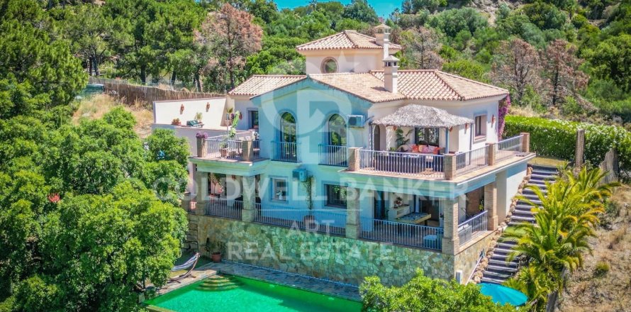 Huvila Estepona, Malaga, Espanja 3 makuuhuonetta, 200 m2 No. 158201