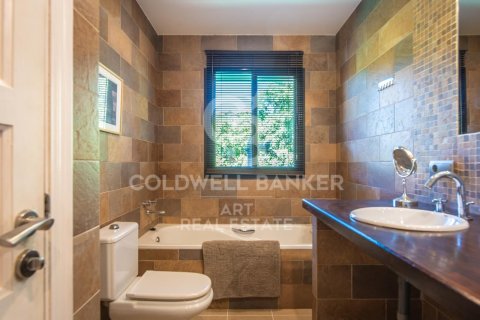 Huvila myytävänä Estepona, Malaga, Espanja, 3 makuuhuonetta, 200 m2 No. 158201 - kuva 11