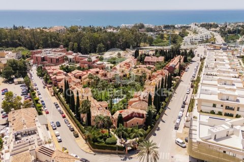 House for sale in Marbella, Malaga, Spain 4 bedrooms, 238 sq.m. No. 158199 - photo 17