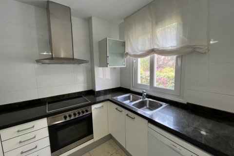 Продажа квартиры Зона Альтеа Хиллс, Аликанте, Испания 2 спальни, 273м2 №116667 - фото 21