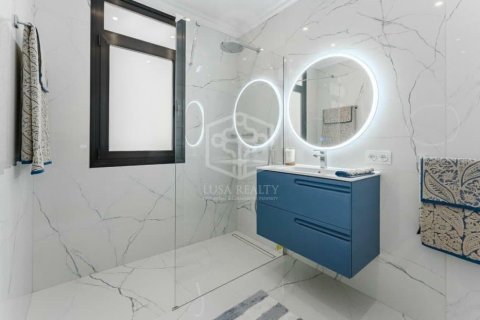 Villa à vendre à Adeje, Tenerife, Espagne, 4 chambres, 435 m2 No. 147619 - photo 27