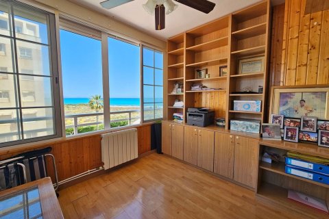 Apartment à vendre à El Campello, Alicante, Espagne, 3 chambres, 97 m2 No. 194832 - photo 2
