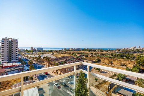 Apartment for sale in El Campello, Alicante, Spain 3 bedrooms, 163 sq.m. No. 194835 - photo 8