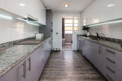 Apartment for sale in El Campello, Alicante, Spain 3 bedrooms, 163 sq.m. No. 194835 - photo 14