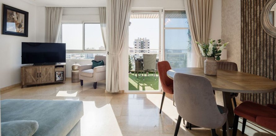Apartment in El Campello, Alicante, Spain 3 bedrooms, 163 sq.m. No. 194835