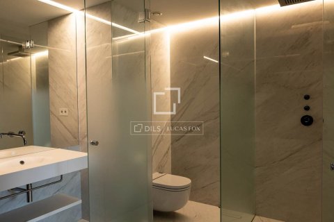 Huoneisto vuokrattavana Barcelona, Espanja, 2 makuuhuonetta, 86 m2 No. 192845 - kuva 30