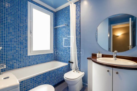 Huoneisto vuokrattavana Barcelona, Espanja, 4 makuuhuonetta, 200 m2 No. 192846 - kuva 21