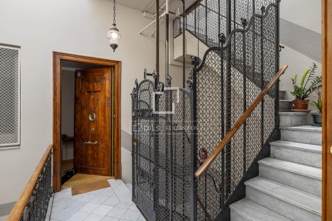 Huoneisto vuokrattavana Barcelona, Espanja, 4 makuuhuonetta, 200 m2 No. 192846 - kuva 27