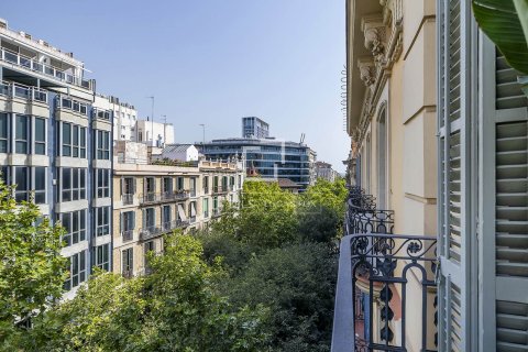 Huoneisto vuokrattavana Barcelona, Espanja, 4 makuuhuonetta, 200 m2 No. 192846 - kuva 8