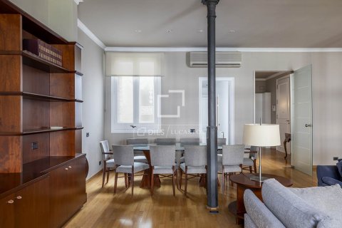 Huoneisto vuokrattavana Barcelona, Espanja, 4 makuuhuonetta, 200 m2 No. 192846 - kuva 4