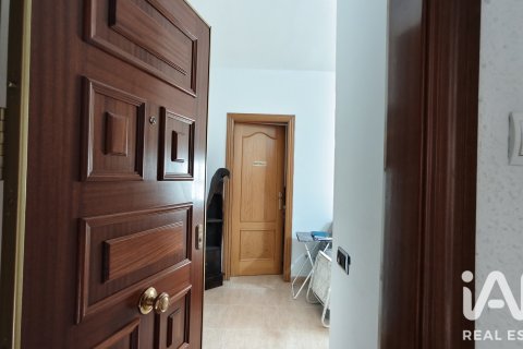 Продажа квартиры в Матаро, Барселона, Испания 3 спальни, 78м2 №187761 - фото 2