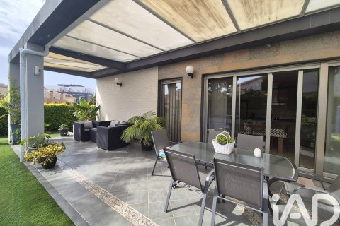 Продажа дома в Гандия, Валенсия, Испания 5 спален, 559м2 №187760 - фото 5