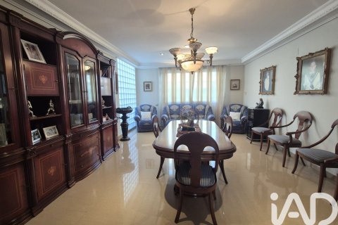 Продажа дома в Гандия, Валенсия, Испания 5 спален, 559м2 №187760 - фото 14