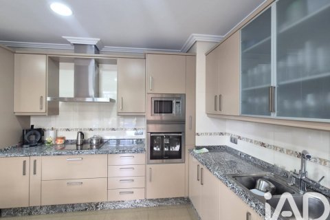 Продажа дома в Гандия, Валенсия, Испания 5 спален, 559м2 №187760 - фото 10