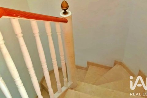 Продажа таухауса в Эль Кампельо, Аликанте, Испания 4 спальни, 161.88м2 №187757 - фото 9