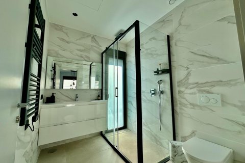 Villa till salu i Pinar De Campoverde, Alicante, Spanien 3 sovrum, 282 kvm. Nr. 144334 - foto 15