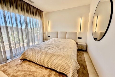 Villa till salu i Pinar De Campoverde, Alicante, Spanien 3 sovrum, 282 kvm. Nr. 144334 - foto 19