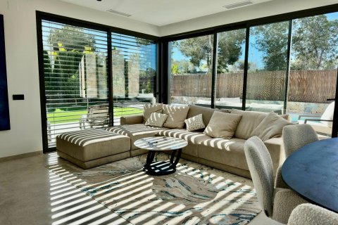 Villa till salu i Pinar De Campoverde, Alicante, Spanien 3 sovrum, 282 kvm. Nr. 144334 - foto 4