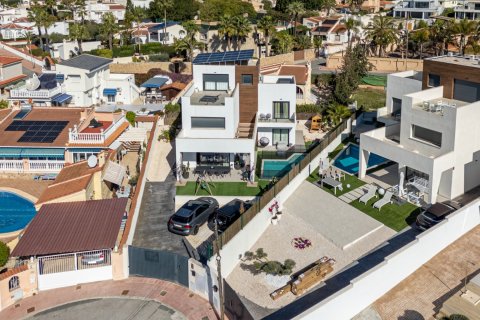 Продажа виллы в Сьюдад Кесада, Аликанте, Испания 4 спальни, 153м2 №144336 - фото 3