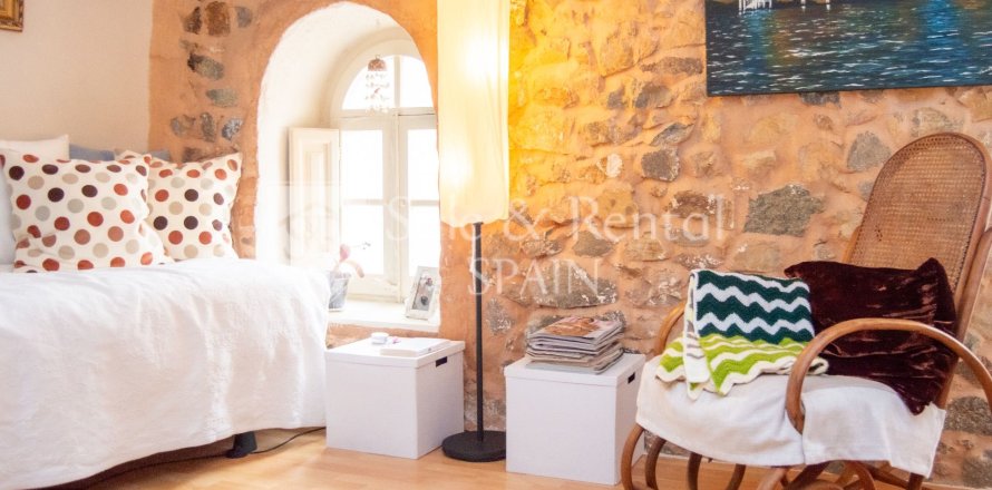 House in Tossa de Mar, Girona, Spain 4 bedrooms, 198 sq.m. No. 166410
