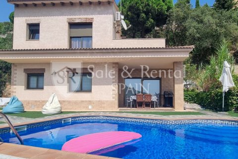 Casa a Lloret de Mar, Girona, Spagna 3 camere da letto, 132 mq. N° 166405