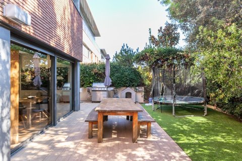 House zum Verkauf in Barcelona, Spanien 5 Schlafzimmer, Nr. 141008 - Foto 5