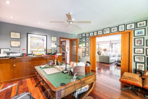 House zum Verkauf in Barcelona, Spanien 5 Schlafzimmer, Nr. 141008 - Foto 9