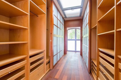 Продажа дома в Барселона, Испания 5 спален, №141004 - фото 26