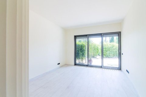 Продажа дома в Барселона, Испания 5 спален, №141004 - фото 16