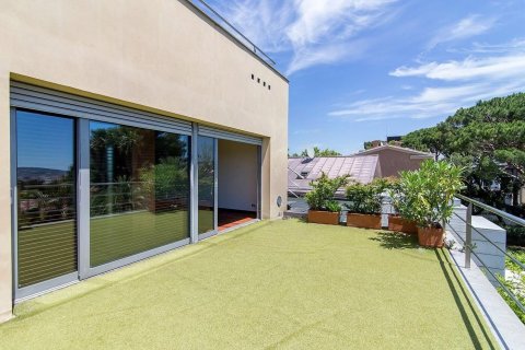 Продажа дома в Барселона, Испания 5 спален, №141004 - фото 15