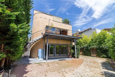 Продажа дома в Барселона, Испания 5 спален, №141004 - фото 2