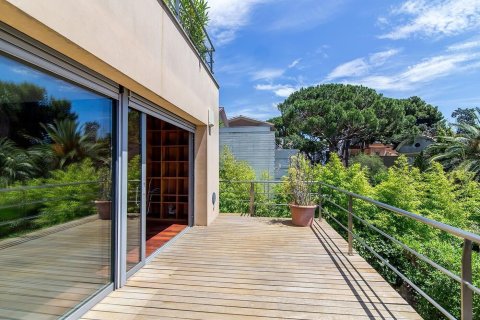 Продажа дома в Барселона, Испания 5 спален, №141004 - фото 19