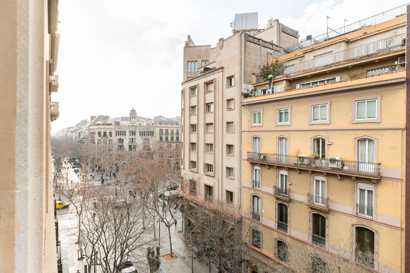 Apartamento en Barcelona, España 4 dormitorios,  No. 141005