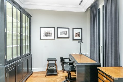 Apartamento en venta en Barcelona, España 4 dormitorios, 220 m2 No. 141006 - foto 13