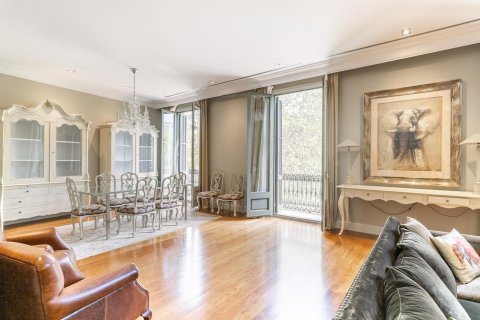 Apartamento en venta en Barcelona, España 4 dormitorios, 220 m2 No. 141006 - foto 16