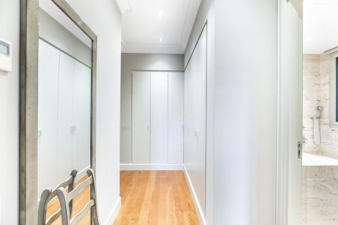 Apartamento en venta en Barcelona, España 4 dormitorios, 220 m2 No. 141006 - foto 19