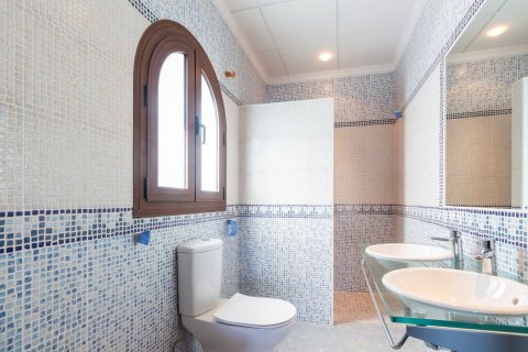 Villa zum Verkauf in La Zenia, Alicante, Spanien 624 m2 Nr. 190779 - Foto 19