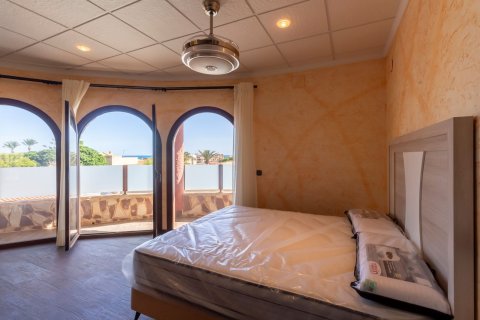 Villa zum Verkauf in La Zenia, Alicante, Spanien 624 m2 Nr. 190779 - Foto 15