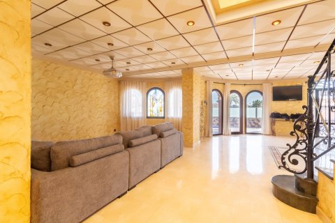 Villa zum Verkauf in La Zenia, Alicante, Spanien 624 m2 Nr. 190779 - Foto 5
