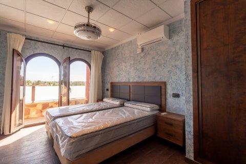 Villa zum Verkauf in La Zenia, Alicante, Spanien 624 m2 Nr. 190779 - Foto 18