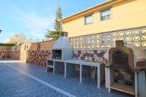 Villa zum Verkauf in La Zenia, Alicante, Spanien 624 m2 Nr. 190779 - Foto 23