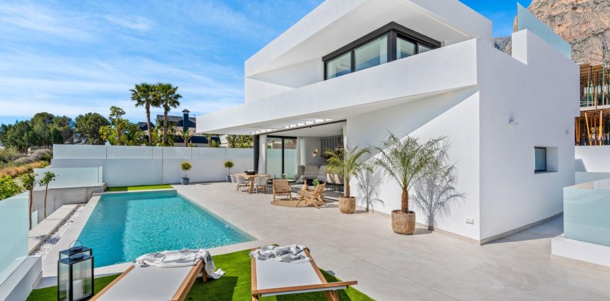 Villa i Polop, Alicante, Spanien 3 sovrum, 306 kvm. Nr. 171467