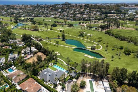 Villa for sale in Marbella, Malaga, Spain 7 bedrooms, 1636 sq.m. No. 174547 - photo 7