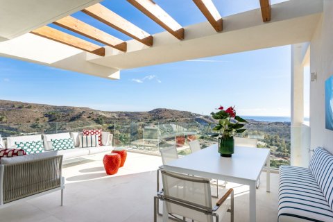 Huoneisto myytävänä Benahavis, Malaga, Espanja, 3 makuuhuonetta, 141 m2 No. 174010 - kuva 4