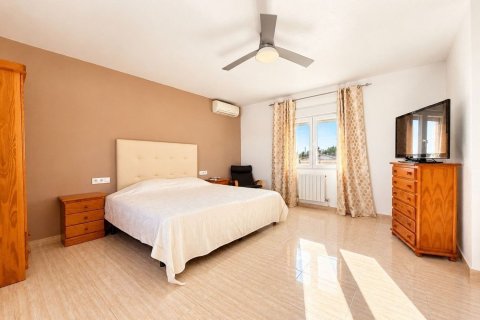 Villa till salu i San Fulgencio, Alicante, Spanien 4 sovrum, 137 kvm. Nr. 196345 - foto 15