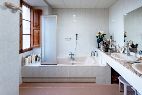 Finca myytävänä Palma de Majorca, Mallorca, Espanja, 8 makuuhuonetta, 681 m2 No. 196349 - kuva 16