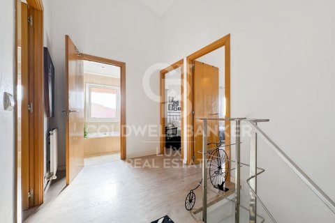 House for sale in Empuriabrava, Girona, Spain 4 bedrooms, 149 sq.m. No. 159591 - photo 16